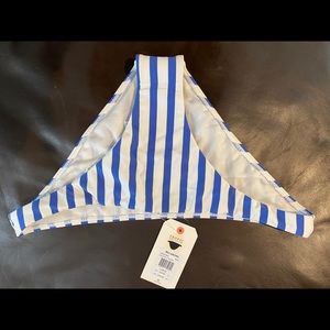 Billabong bikini bottoms